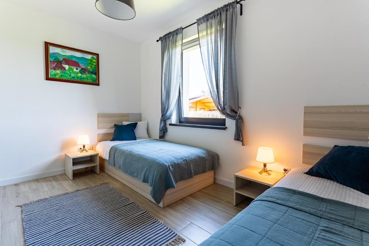 Apartamenty - Dom سموودجينسكي لاس المظهر الخارجي الصورة